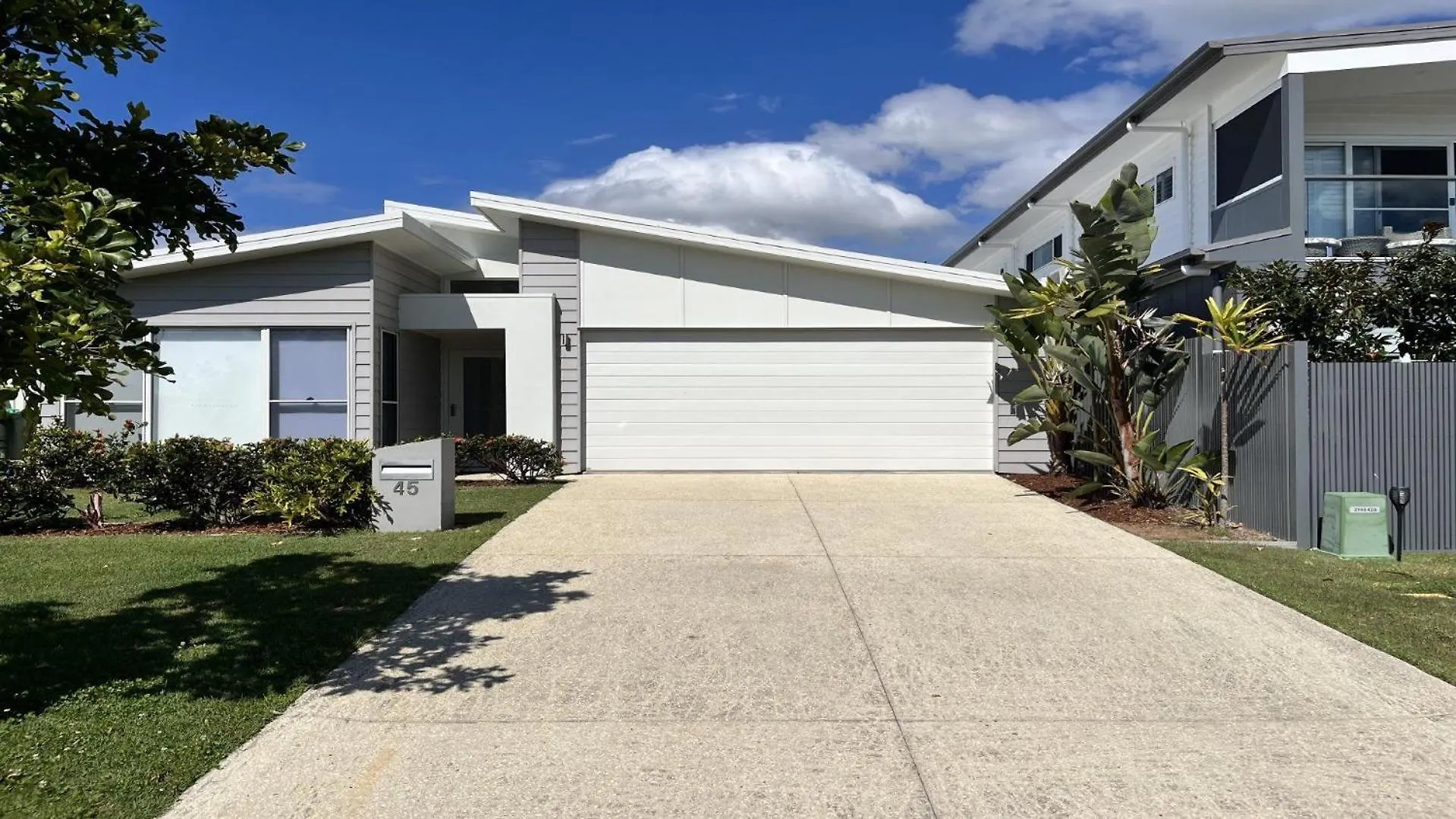 Holiday home Marina View Villa Pelican Waters Australia